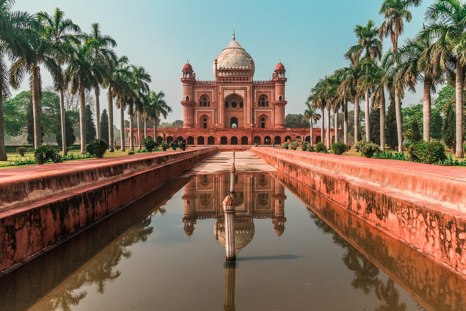 Heritage tomb architectures of Hyderabad